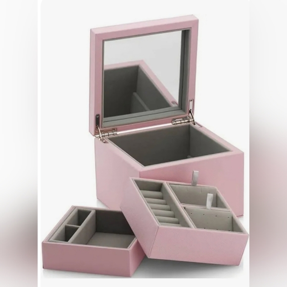 Pandora Leather Jewelry Box - Picture 3 of 11